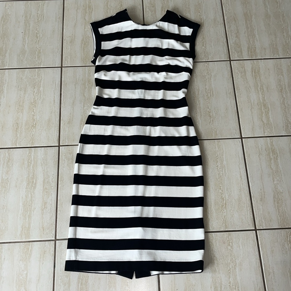 Banana Republic Black & White Dress Size 8